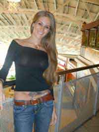 a single girl looking for men in Hoffman Estates, Illinois