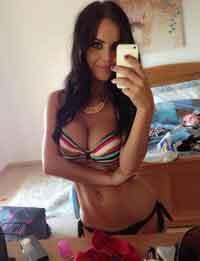 romantic woman looking for guy in Lenzburg, Illinois